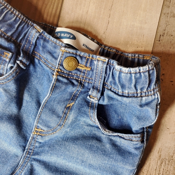 Old Navy Straight Fit Dark Wash Faded Blue Jeans Toddler Boy Size 2T NWOT - Picture 8 of 11
